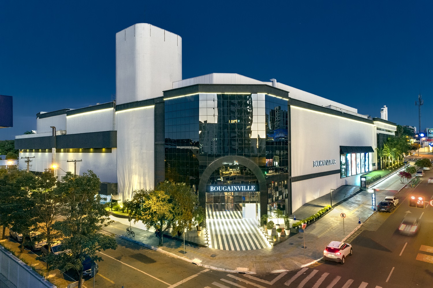 Fachada do SHOPPING BOUGAINVILLE